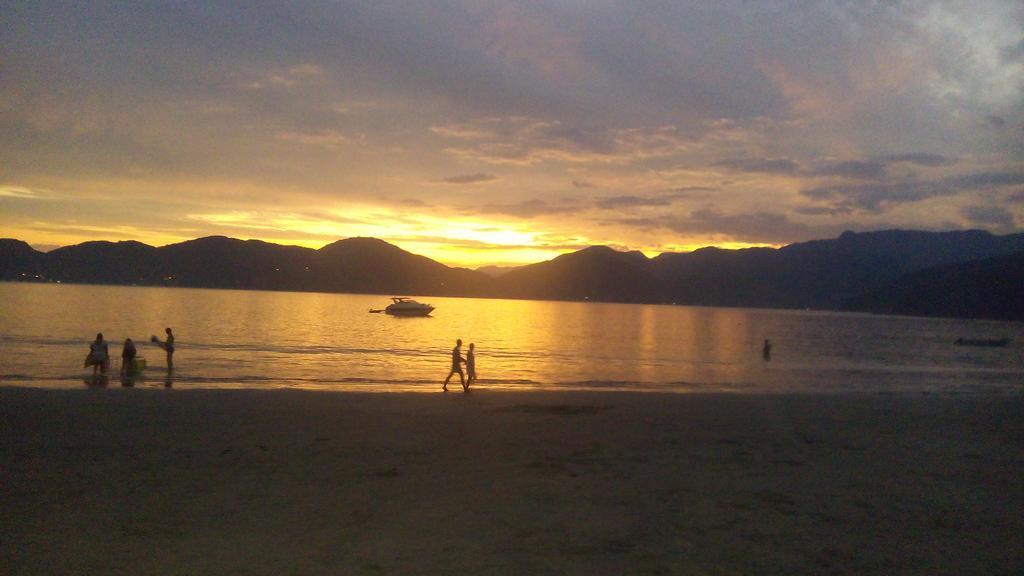 Pousada Na Praia Ubatuba Exterior foto